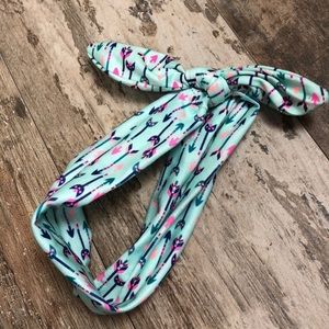 Headband with Arrow Design